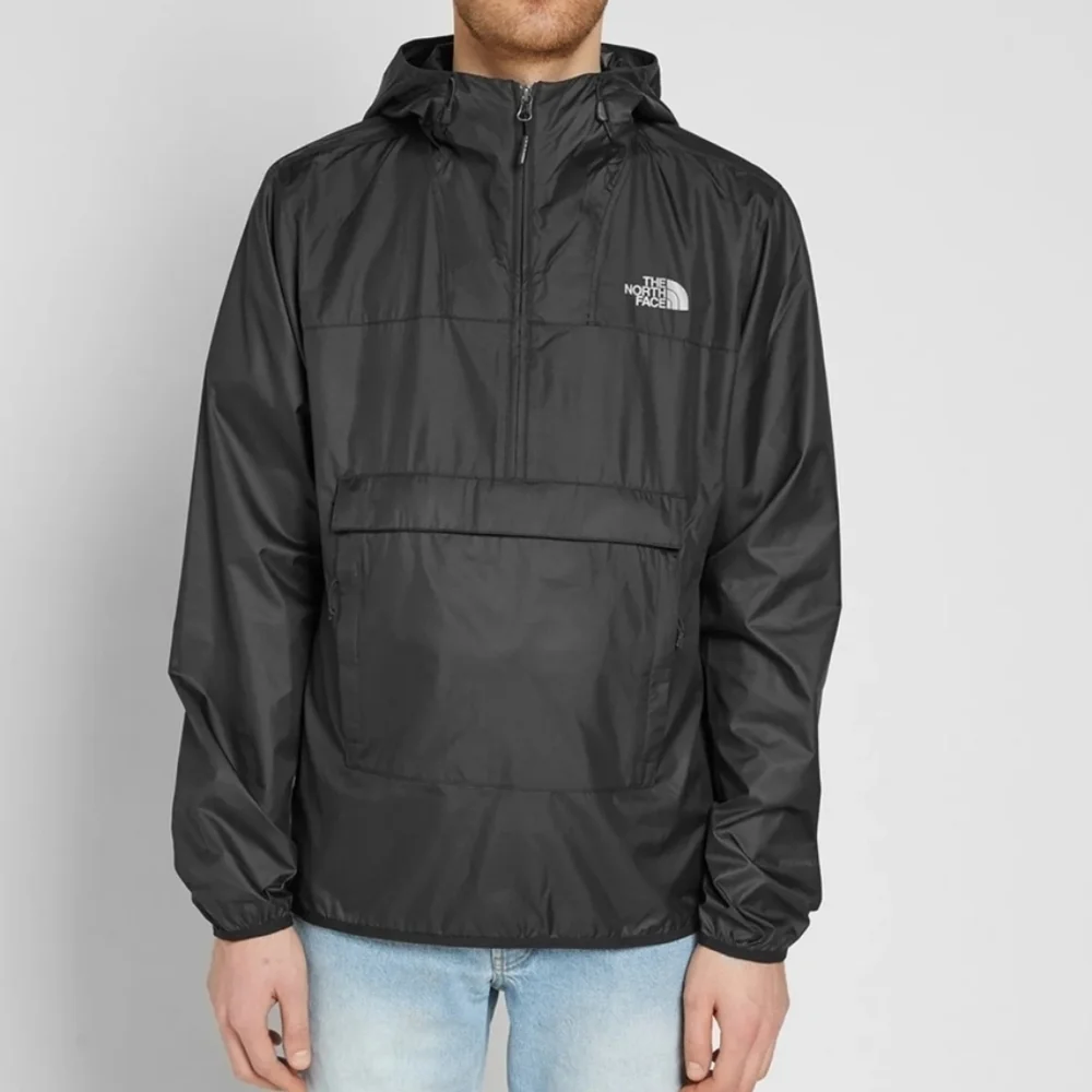 The North Face Hooded Windbreaker/Anorak Men's Jacket S/P kangaroo Pocket Black